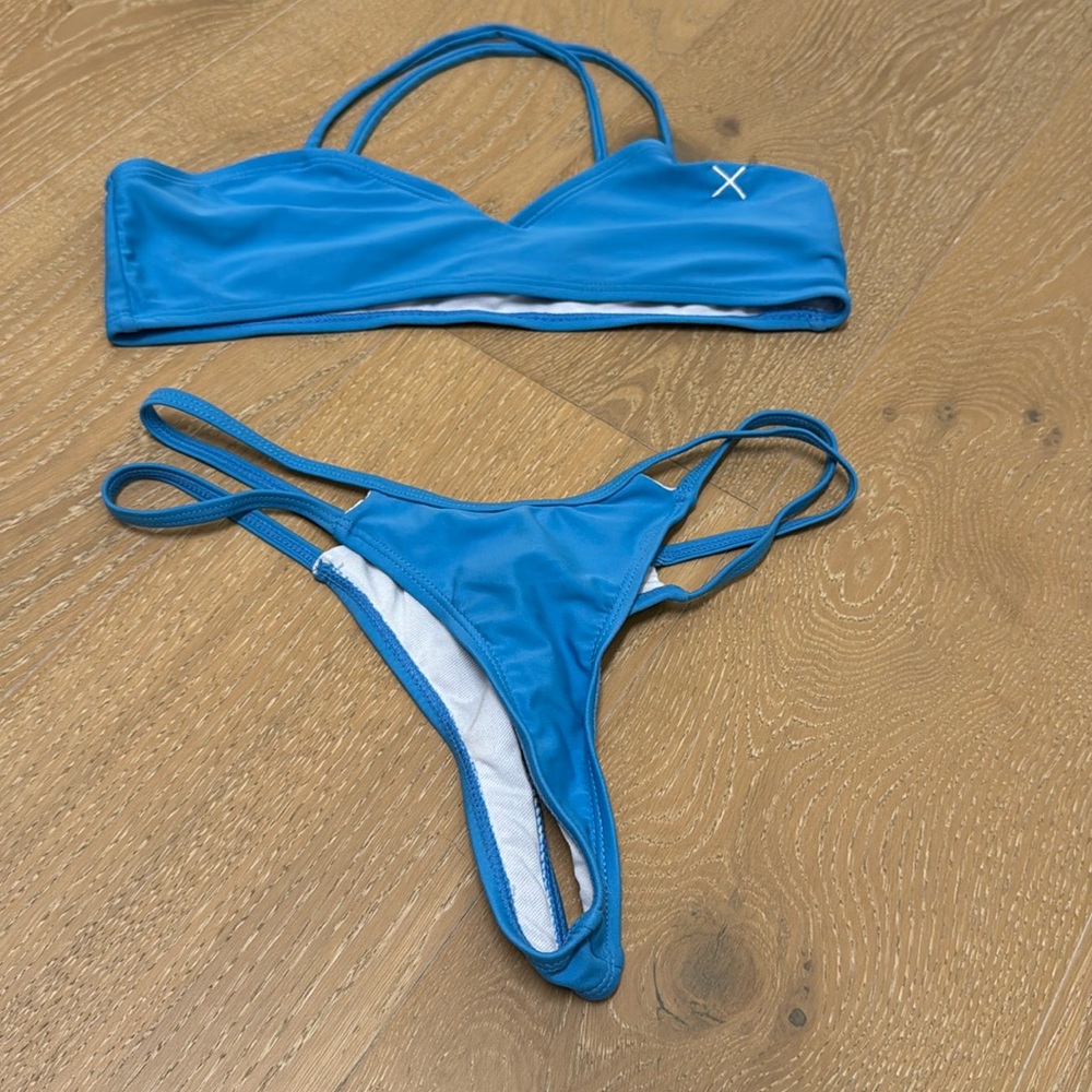 Boutine LA size small brand new blue bathing suit